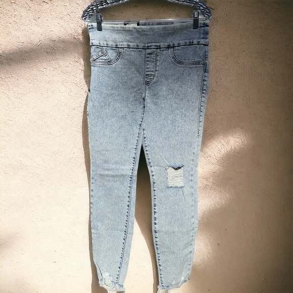 NWT Rock & Republic Women Skinny Jeans, 10M, Comfortable Pull-On Style, Jeggings - Picture 7 of 13